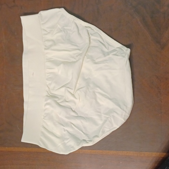 NEW! M Lupo briefs - seamless slip style (4888 - Picture 2 of 5